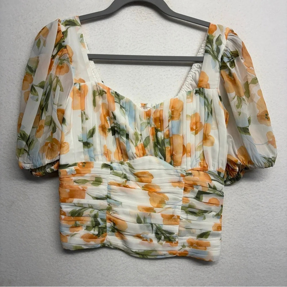 NWT Abercrombie & Fitch Floral Cropped Puff Sleeve Smocked Blouse M - Picture 3 of 10